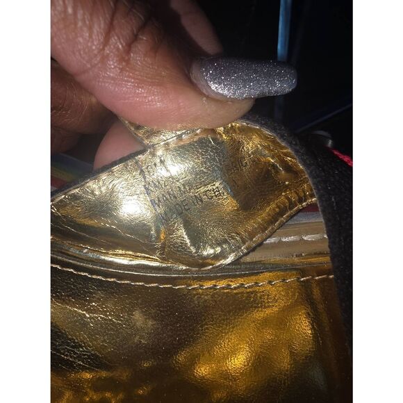 Cape Robbin Platform Sandals - Picture 4 of 6